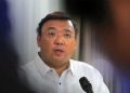 Lawmakers ask Roque to surrender