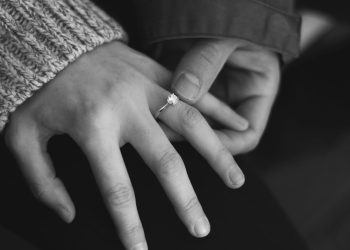 Creating a Simple Proposal Idea that Reflects Your Personality and Budget