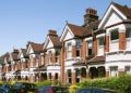 UK house prices expected to rise by 2.5% in 2025 despite budget constraints