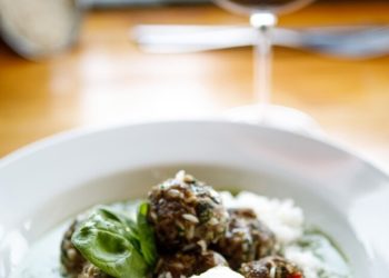 Experience Autumn Flavours: Meatballs with Rice in a Cardamom Scented Soup