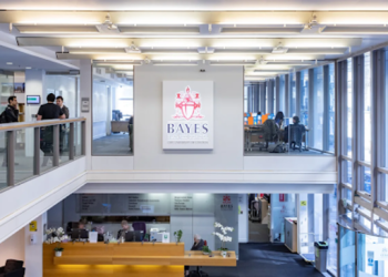 INTO Partners with Bayes Business School for New International Year One in Finance Programme