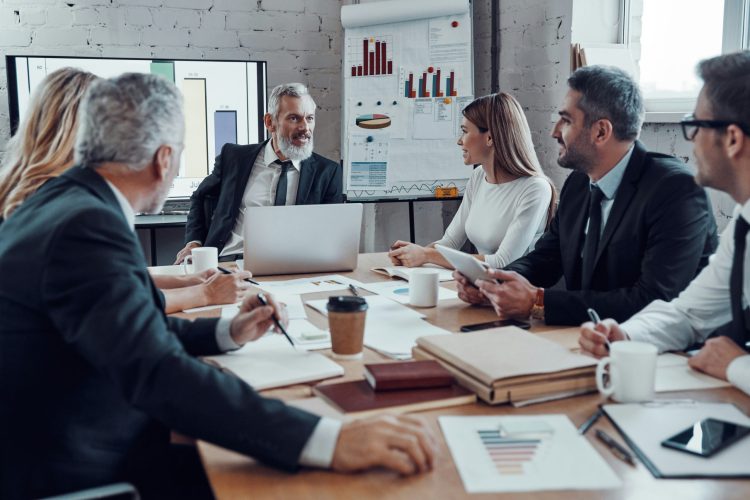 Why You Should Consider Taking a Management Course