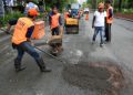 Infrastructure spending inches up in October