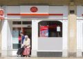 Post Office eyes extra £100m from new bank deal to boost postmasters’ pay