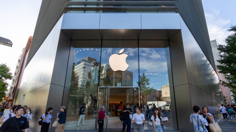Goldman Sachs resets Apple stock forecast after WWDC