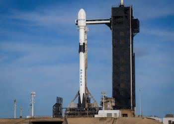 SpaceX IPO’s valuation battle has bulls aiming share at $165 while bears see $63