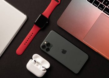 Apple can’t shield buyers from Al’s memory crunch anymore