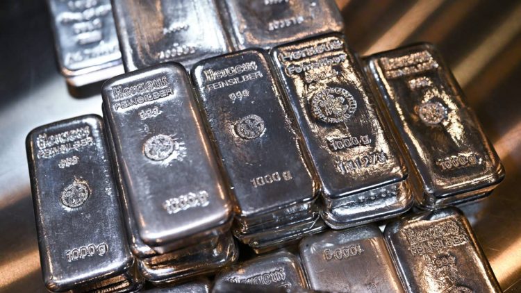 Silver price hits new low, here is what comes next