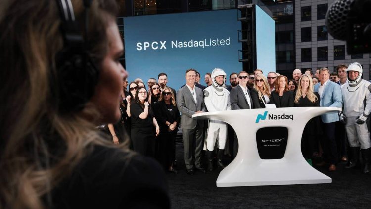 SpaceX IPO creates a tough call for small investors
