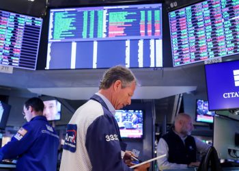 Wells Fargo revamps S&P 500 target for the rest of 2026