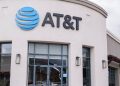 AT&T stock price target cut puts dividend investors on alert