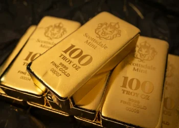 Gold price prediction: $5,200 bull vs $3,900 bear — time to…