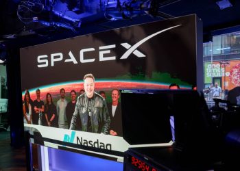 SpaceX stock sends investors a signal they need to see