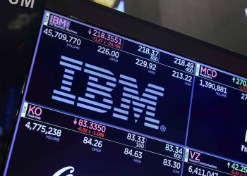 Oppenheimer sends warning on IBM after shares crash