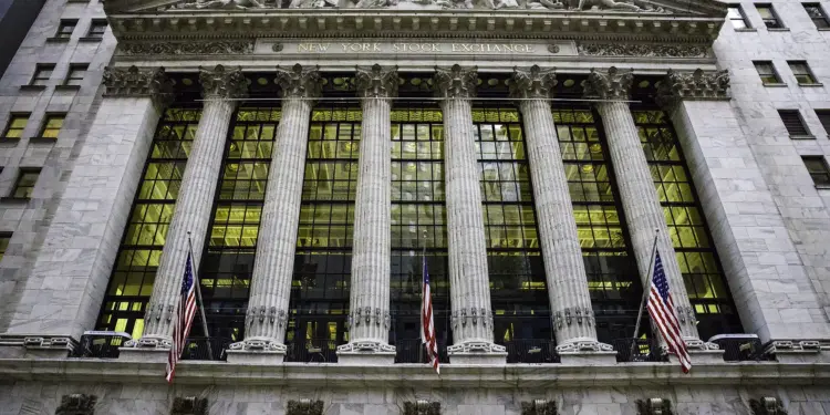 Salesforce (CRM) stock prediction: $350 bull case vs $150…