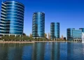 Oracle ORCL stock prediction: $245 bull case vs $95 bear…