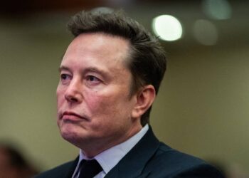 BofA gives SpaceX investors wireless reality check 