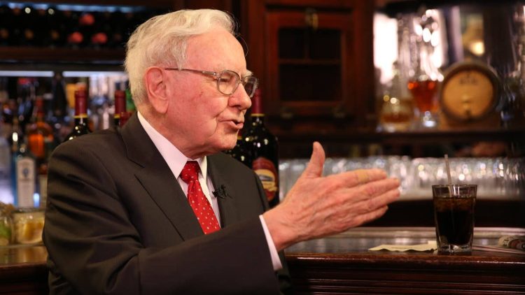 T. Rowe Price, Warren Buffett warn against common retirement mistake