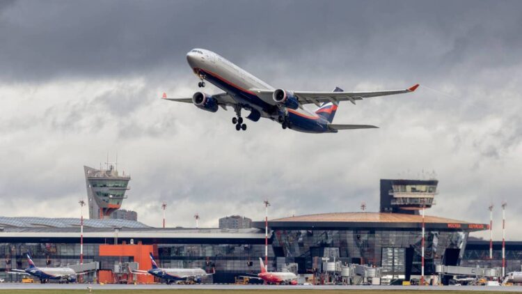 Another regional airline stops all ticket sales