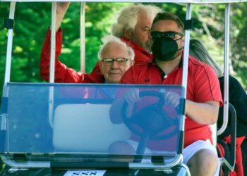 Warren Buffett built a $1 trillion machine. Now what?