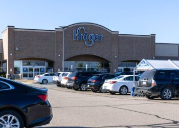 Kroger loses $12 billion as customer behavior takes a turn
