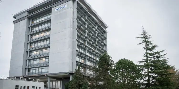 Nokia Stock Prediction: $10.39 Now, $17 Bull, $7.80 Bear