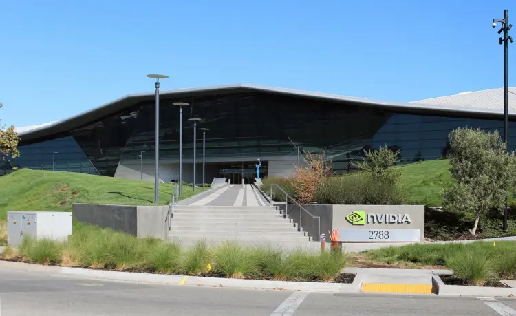 Nvidia (NVDA) Stock Prediction: $365 Bull, $145 Bear, 8% of…