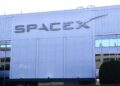 SpaceX just won something that gives its investors hope
