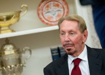 Oracle’s $664 billion backlog sends a signal to Dell, HPE