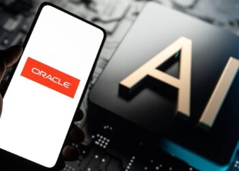 Oracle’s massive AI bet hides a huge warning investors can’t ignore