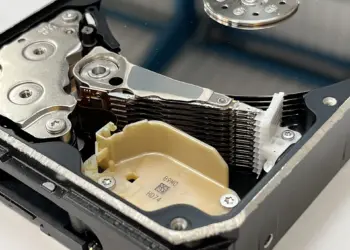 Western Digital (WDC) Stock Prediction: $725 Bull vs $290…