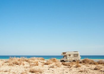 Camper company to liquidate, cancels all orders