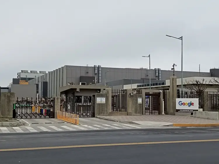 Google Prices Gemini 4 Argon at $2. Alphabet Closed at…