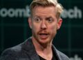 Reddit stock plunges 28% as Google AI cuts US traffic