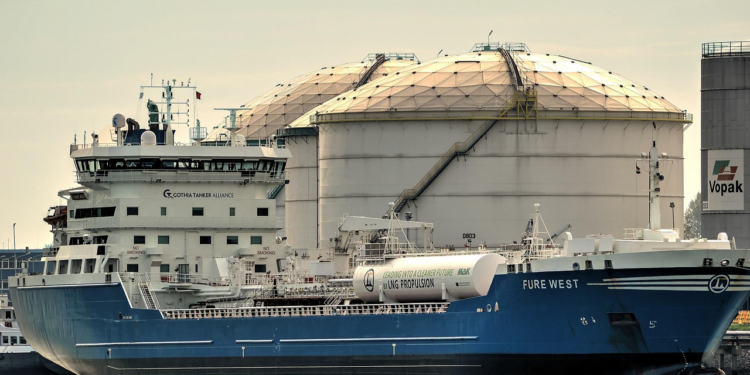 Brent Crude Price at $104 as Washington Weighs Easing…