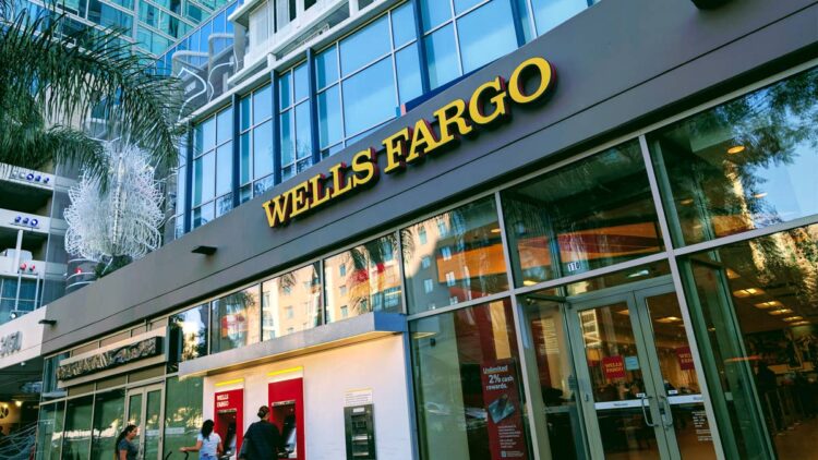 Wells Fargo wants more customer cash, but there’s a catch